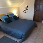 Miranda Apartmanhaz Διαμέρισμα *
