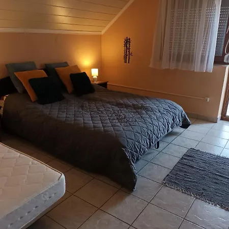 Miranda Apartmanhaz شقة شيوفوك