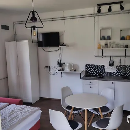 Miranda Apartmanhaz *